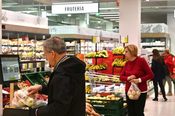 Family Cash abrirá un nuevo hipermercado en Petrer a mediados de 2024 y ofrece 100 empleos