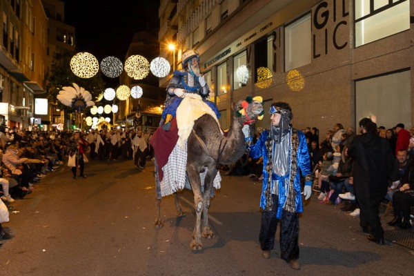 Fiestas recurrió en Elche a un contrato menor para salvar la seguridad en la Cabalgata de Reyes