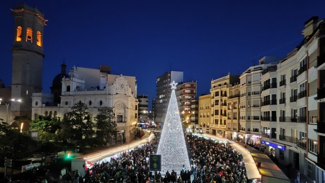 Luces, feria comercial o la Cabalgata: Burriana vive con 
