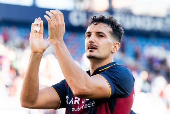 Álex Muñoz: 