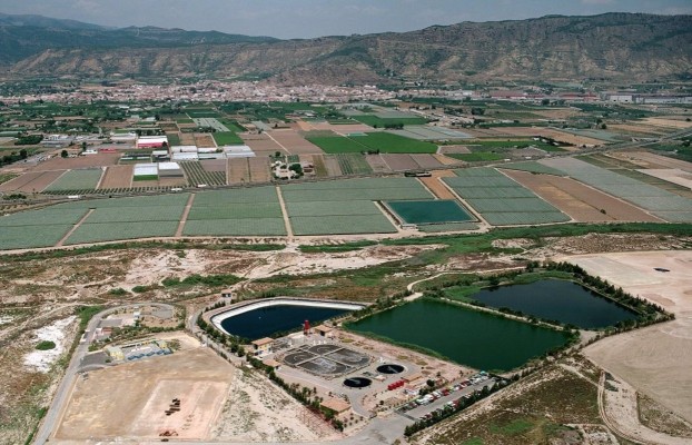 Las depuradoras de la Región ponen a disposición de los regantes 121 hectómetros cúbicos de agua regenerada durante 2023