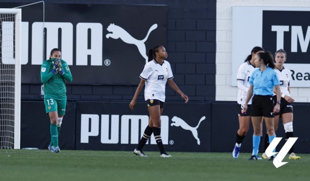 El Atlético endosa un 'set' al Valencia Femenino