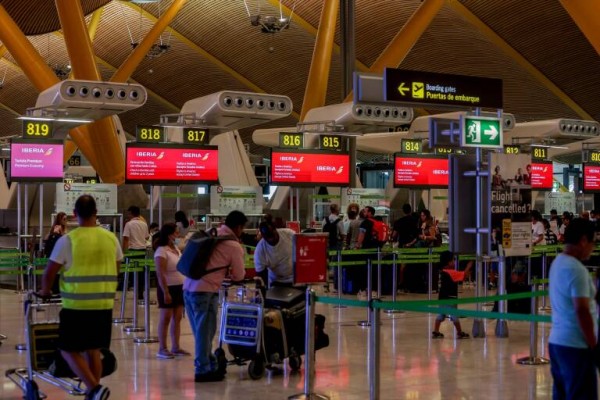 Iberia cifra al 15,9% el seguimiento de la huelga de handling hasta las 18.30h, con puntualidad del 77%