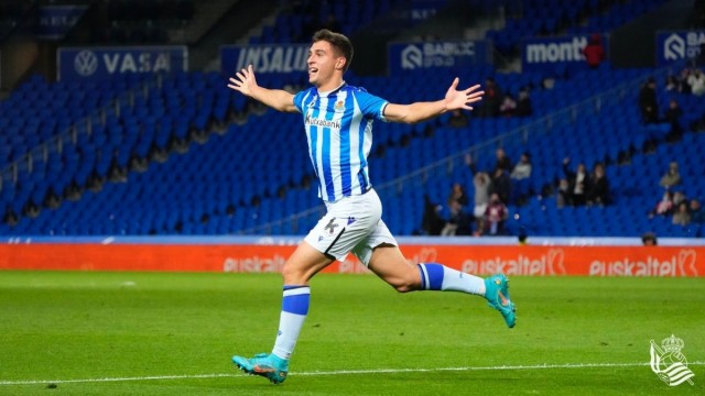 Jon Karrikaburu deja de ser jugador del Alavés
