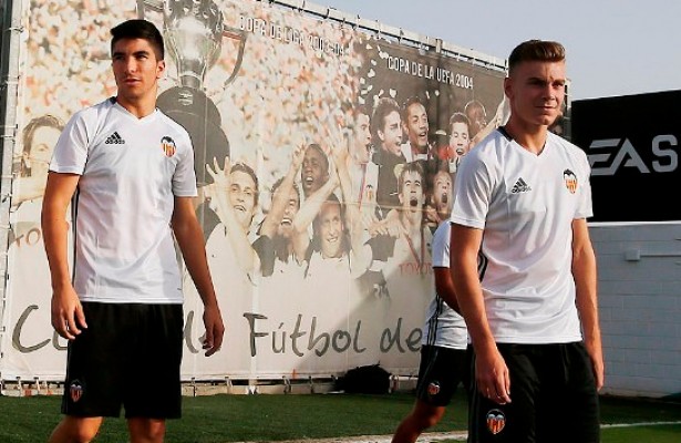 Carlos Soler, 'Lato' y Rafa Mir superan el corte y siguen a las órdenes de Ayestarán