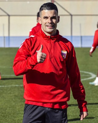 Álex Martínez alcanza el alta médica y pelea la competitiva