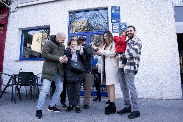 El sorteo del Niño deja varios millones en la Comunitat con el primer y tercer premio