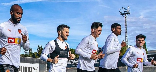 El Valencia CF quiere tomarse una copa sin sobresaltos
