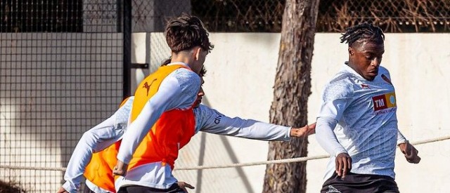 El Valencia Mestalla, a por una victoria en Sagunto para alejarse de la zona baja
