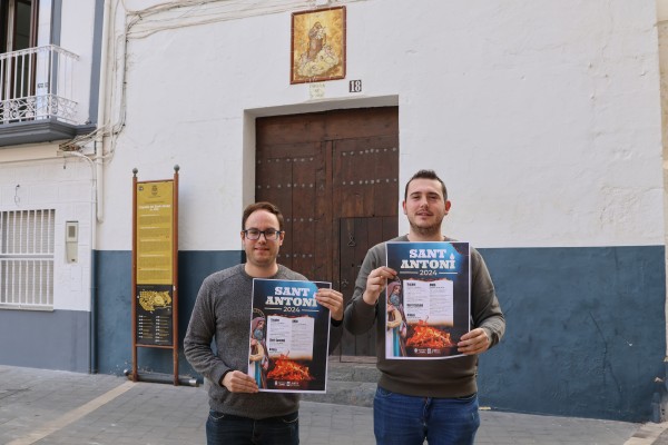 Bendición de animales, hogueras y 'tardeo': Onda se viste de tradición para honrar a Sant Antoni Abad 
