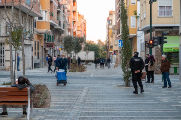 La agenda urbana en Elche y la necesidad de renovar barrios trabajadores: esponjar o reutilizar naves