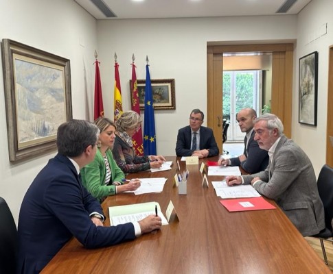 Murcia adelanta el Pleno ordinario de enero al día 22 por la celebración de Fitur