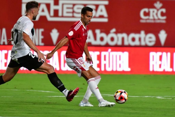 El veterano Ángel Montoro rescinde su contrato con el Real Murcia 