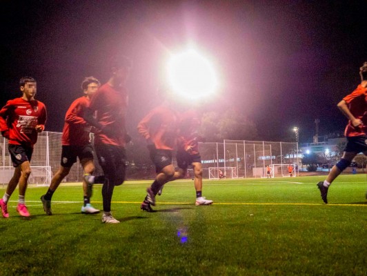 Los clubes locales estrenan y se entrenan en los nuevos campos de fútbol de Benidorm