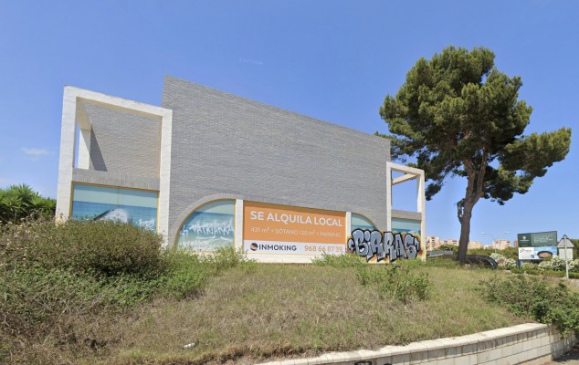 Petrogo proyecta una gasolinera con lavaderos y súper en una parcela de 5.000 m2 en Orihuela Costa