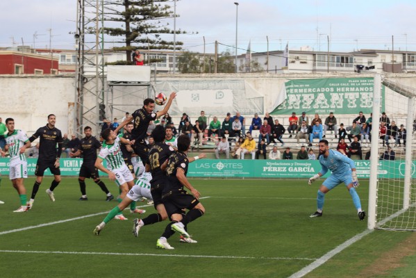 El Castellón muestra otra gran versión para empezar 2024 y sale victorioso de Sanlúcar