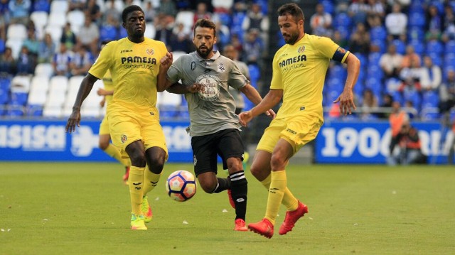 El Villarreal no puede conquistar el Teresa Herrera ante un solvente Deportivo