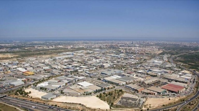 Entran en vigor el tipo mínimo del 15% a grandes empresas y nuevas normas contra el fraude