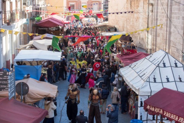 Orihuela licita la iluminación del Mercado Medieval y de la Semana Santa por 65.884 euros 