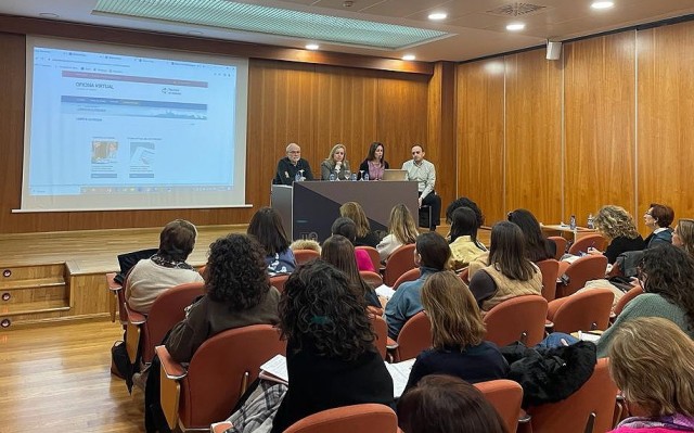 La Diputación presenta a asociaciones de mujeres las ayudas de igualdad, con 180.000 euros para 2024