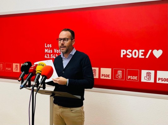 El Síndic tira de las orejas ahora a PP y Vox en Elche por descalificar a la oposición con redes municipales