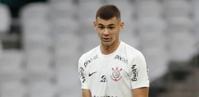 El brasileño Moscardo anuncia, antes de fichar por el PSG, que se tiene que operar un pie
