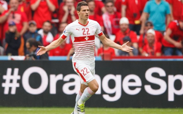 El VCF gana posiciones en la carrera por Fabian Schär