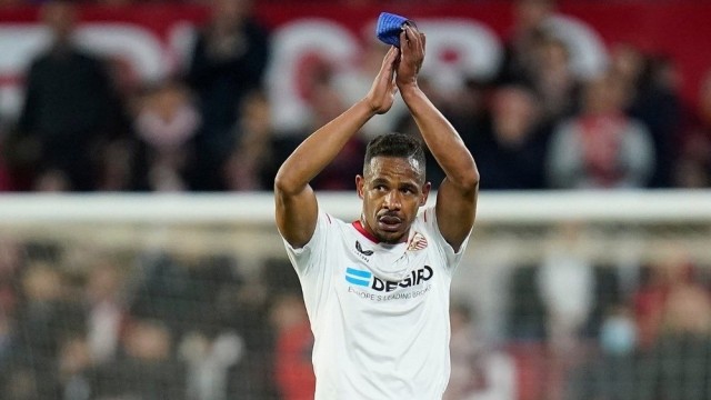 Fernando Reges rescinde su contrato con el Sevilla