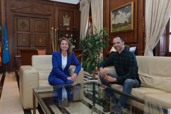 La alcaldesa de Castelló recibe al medallista olímpico Pablo Herrera