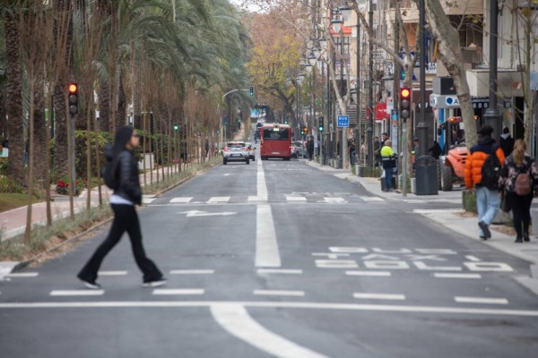 Alicante asume una subida de costes de 693.000 euros en la reurbanización de Marvá y Gadea 