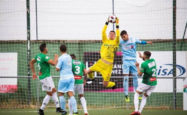 El Yeclano cambia de portero con Amador Zarco por Sergio Díaz y prescinde del delantero Titi