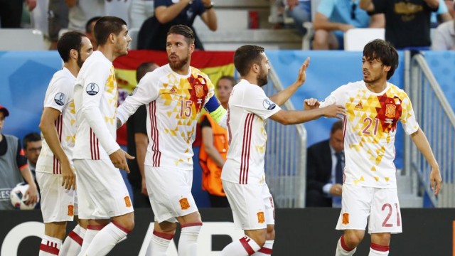Sin cambios entre las veinte primeras selecciones