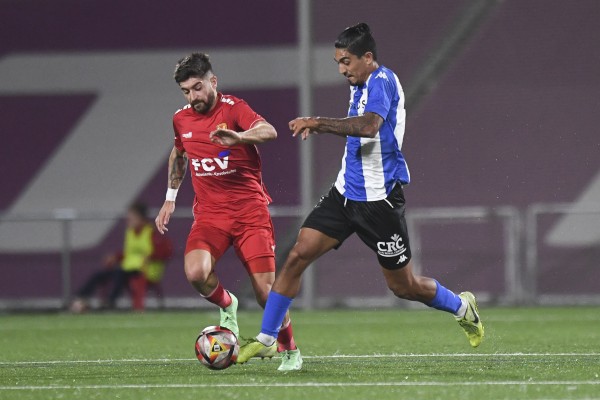 El Valencia vuelve a la carga por César Moreno y el Hércules busca recambio para el cartagenero