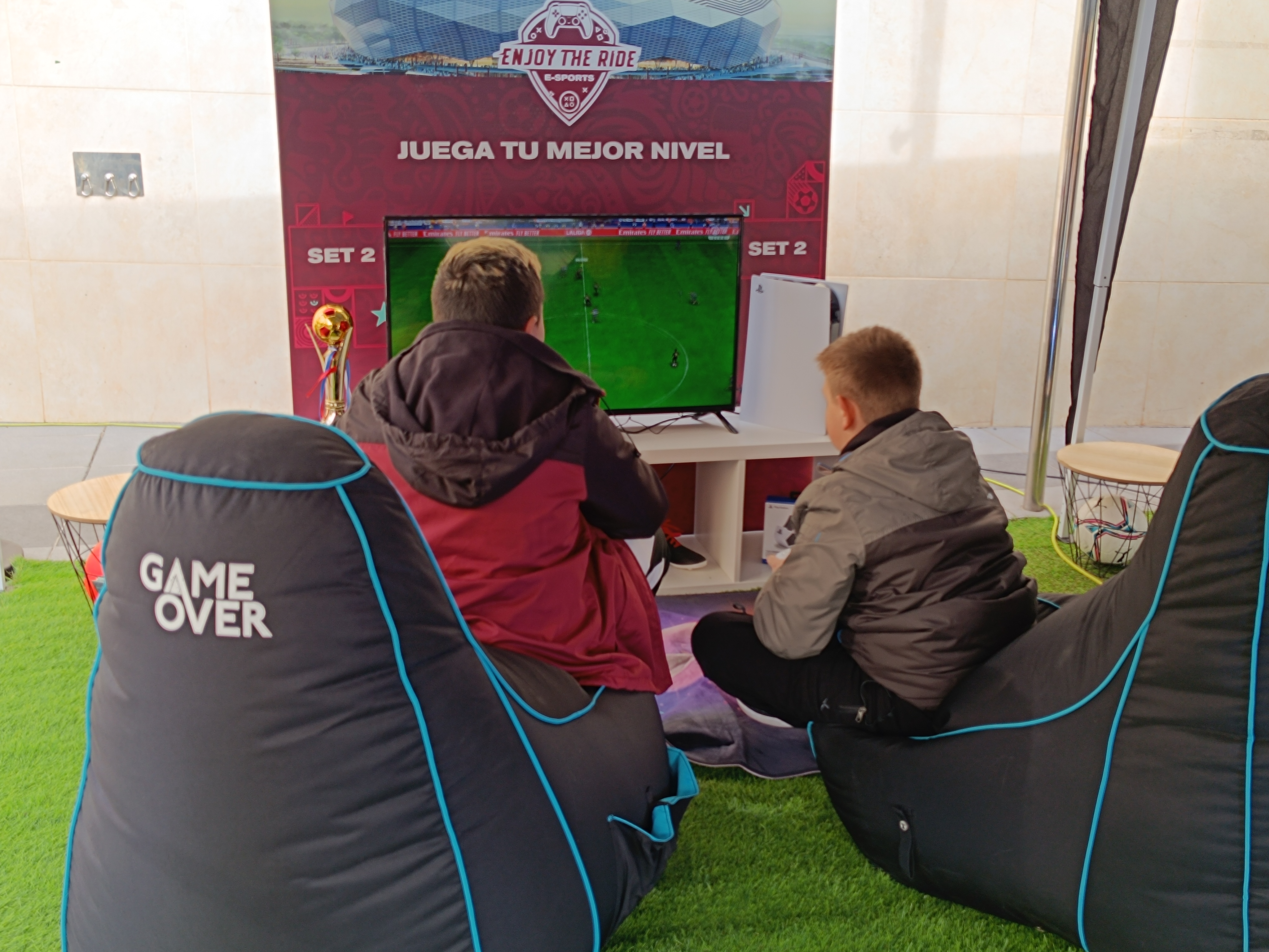 Más de 50 jóvenes ondenses se dan cita en la primera jornada del II Torneo FC24 Enjoy
