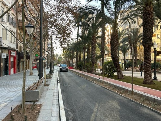 Alicante reabre al tráfico General Marvá y reestablece la circulación hasta Gadea