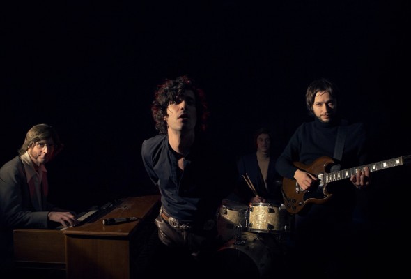 The Risin' Doors rinde homenaje a la banda de Jim Morrison en el 16 Toneladas