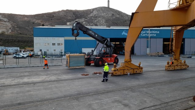 TMC apuesta por el tráfico de vidrio en el Puerto de Cartagena, con una previsión de hasta 30.000 toneladas para 2024

