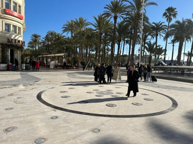 Alicante 'estrena' 20.000 metros de espacio peatonal para eventos entre Rambla y Explanada