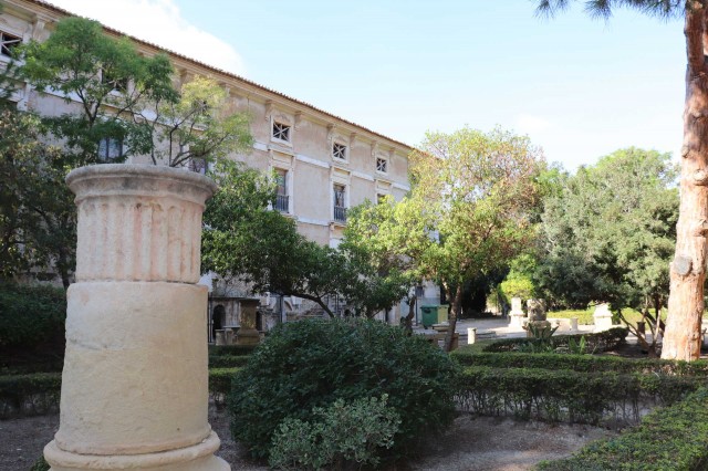 Mutxamel revisa el convenio con los propietarios de Peñacerrada para atajar el deterioro de la finca