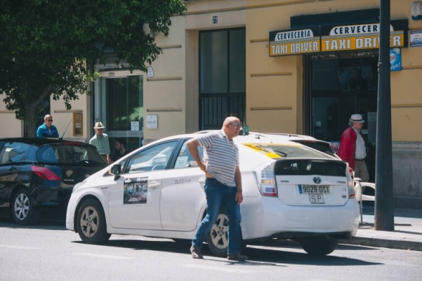 La Generalitat Valenciana aprueba las nuevas tarifas del taxi en las capitales y otras áreas
