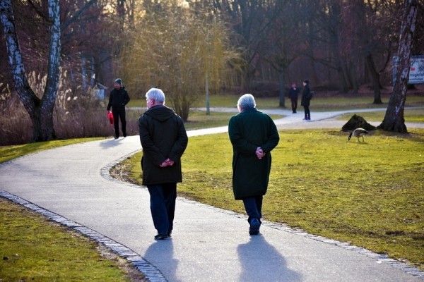 Pensiones vitalicias, coches y dietas: así regula cada comunidad a sus expresidentes