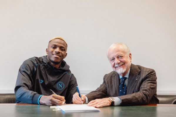 Osimhen renueva con el Nápoles hasta 2026
