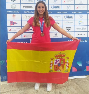 La cartagenera Alba Rubio Villoria, título y récord nacional infantil de 3.000 metros 