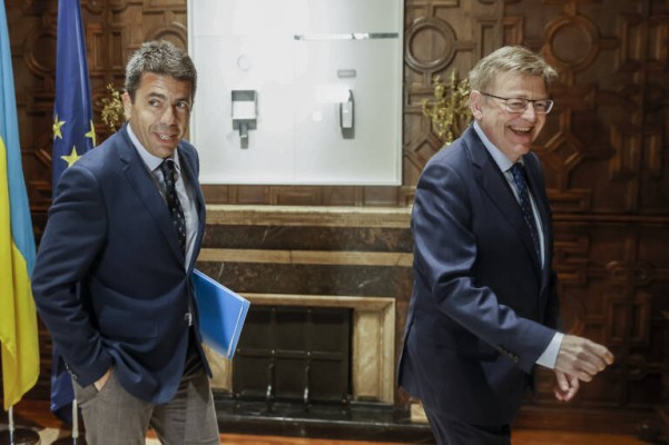 2023: el año de la ola azul, del adiós de Ximo y con otra lección de Sánchez