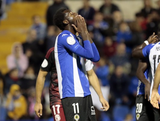 Jean Paul seguirá jugando de blanquiazul, pero en Primera Federación con el Alcoyano 