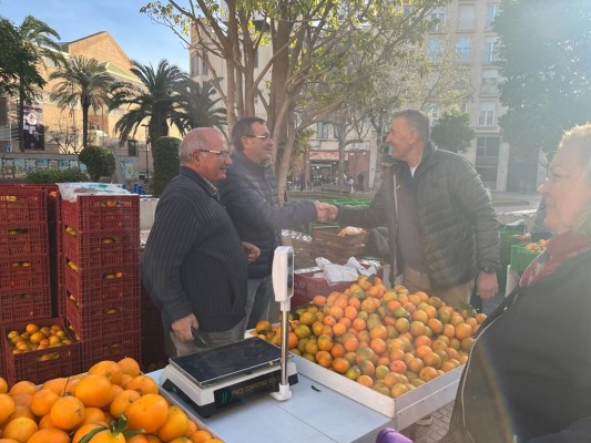 Castelló atiende la petición de los vendedores: habrá Mercat de la Taronja los días 24 y 31 de diciembre