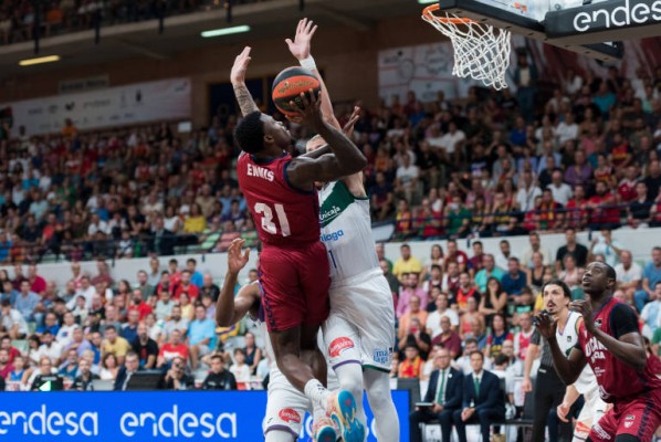 El UCAM CB, sin tiempo para celebrar ni para descansar, recibe al Unicaja en la Liga 