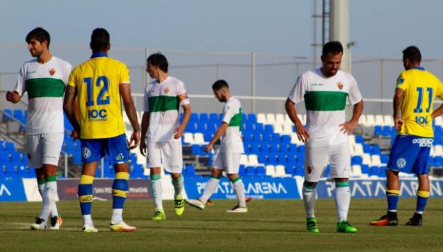 El Elche mantiene sus dudas a una semana del inicio liguero