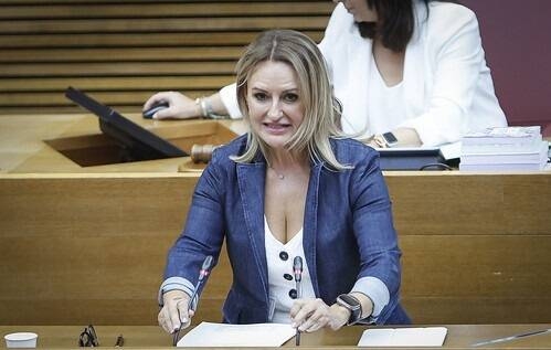 La consellera de Innovación, Industria, Comercio y Turismo, Nuria Montes. Foto: JOSÉ CUÉLLAR/CORTS - 