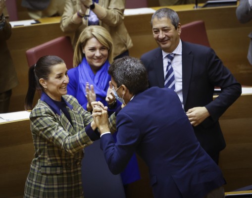 Aprobados los primeros presupuestos del Consell de PPCV y Vox